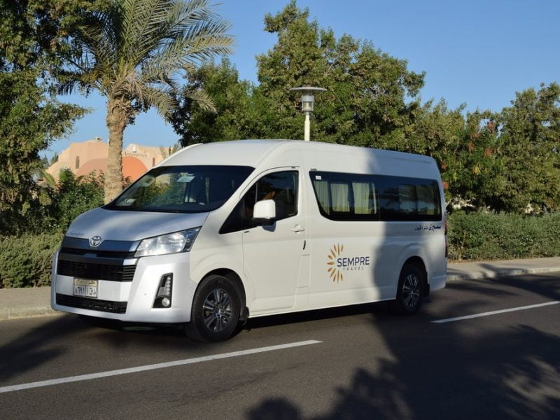 Soma Bay zum Flughafen Hurghada mit dem Minibus 2024