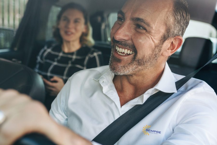 Marsa Alam zum Flughafen Hurghada mit dem Minibus 2024